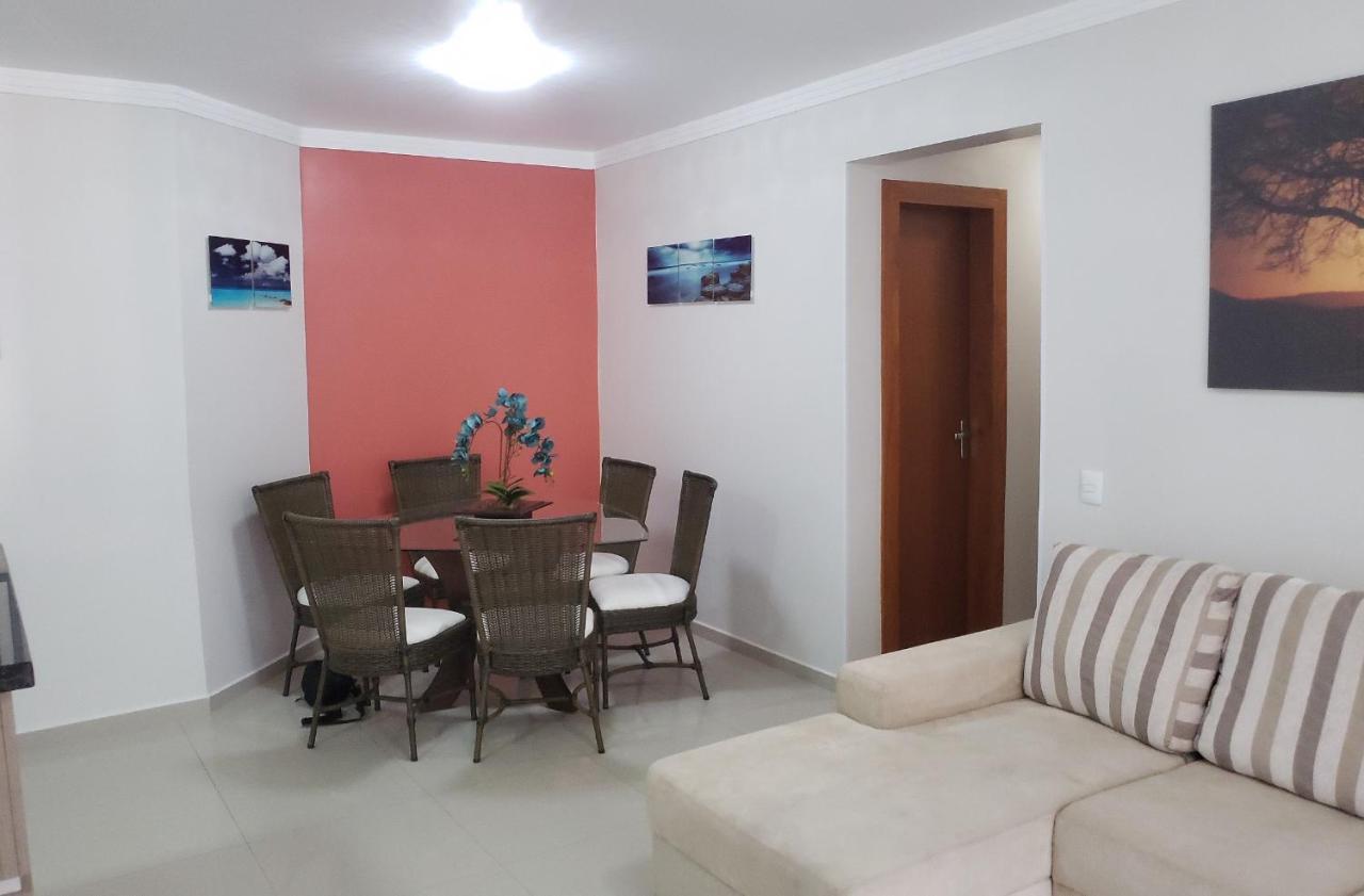 Excelente apto 3 quartos em Bombas, 100 metros do mar e 2 vagas de garagem Bombinhas Exterior foto
