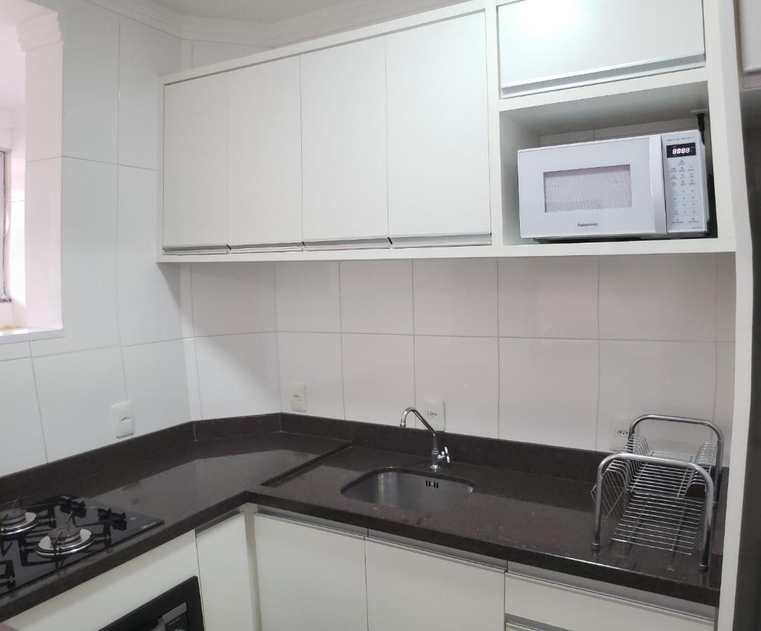 Excelente apto 3 quartos em Bombas, 100 metros do mar e 2 vagas de garagem Bombinhas Exterior foto