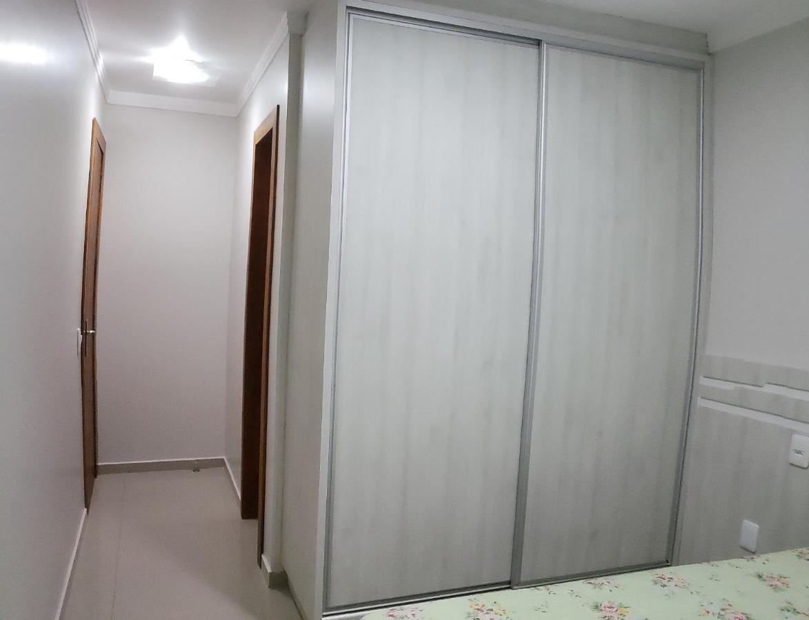 Excelente apto 3 quartos em Bombas, 100 metros do mar e 2 vagas de garagem Bombinhas Exterior foto
